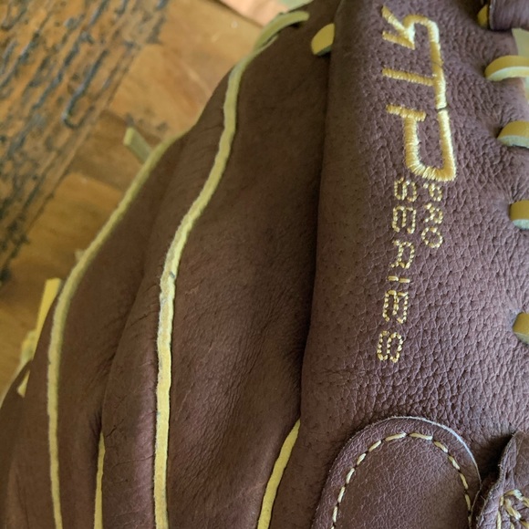 Other - Baseball mitt